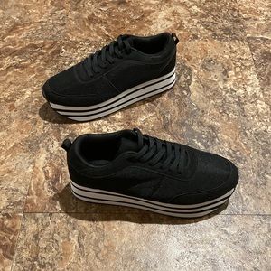 3/$16 Shoe Republic Sneakers 10 Foam Platform Black